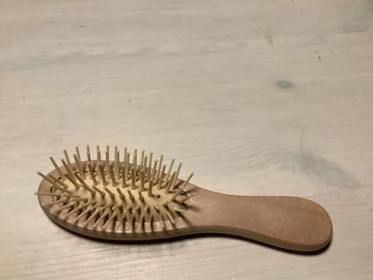 Billede 1 - Lille hårbørste i træ