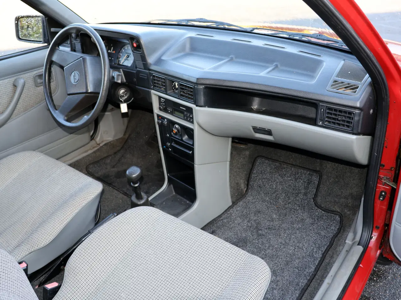 Billede 10 - Opel Kadett Cc E 1,3S årg 89 m/plader NS22336