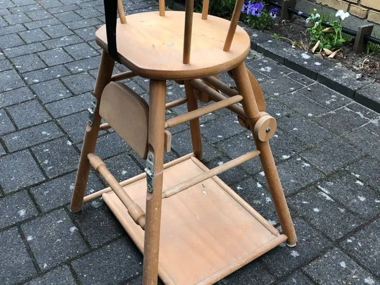 Billede 2 - Højstol i træ sælges