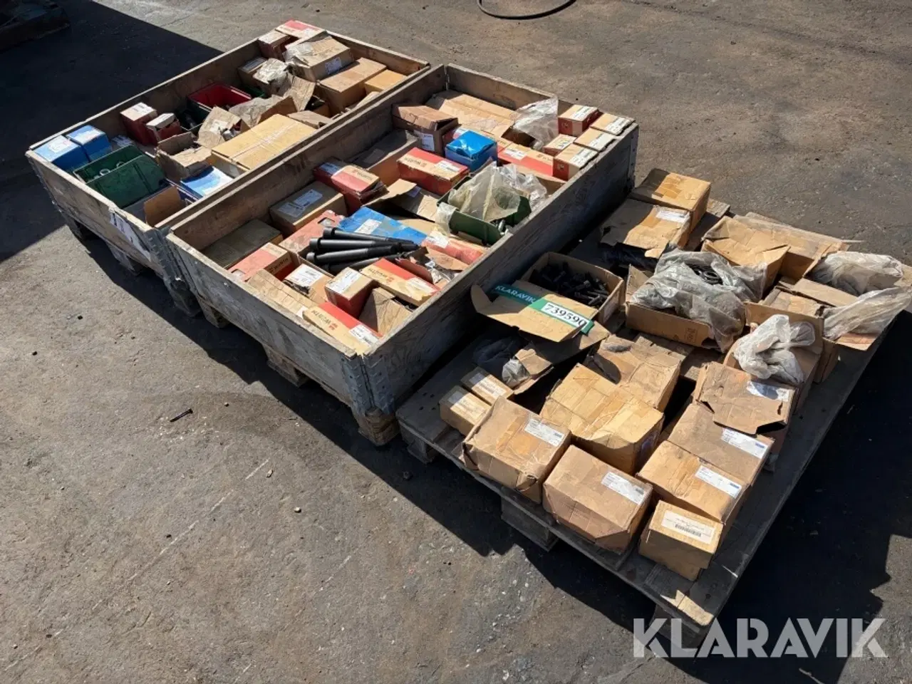 Billede 2 - Bolte og møtrikker stål 350 kg