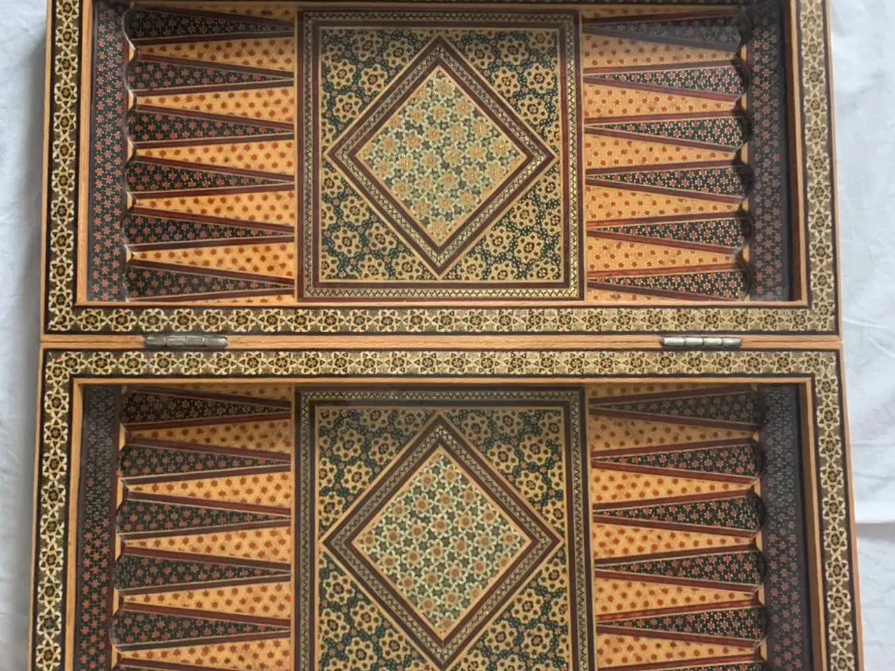 Billede 5 - Håndlavet persisk backgammon / skakbræt 