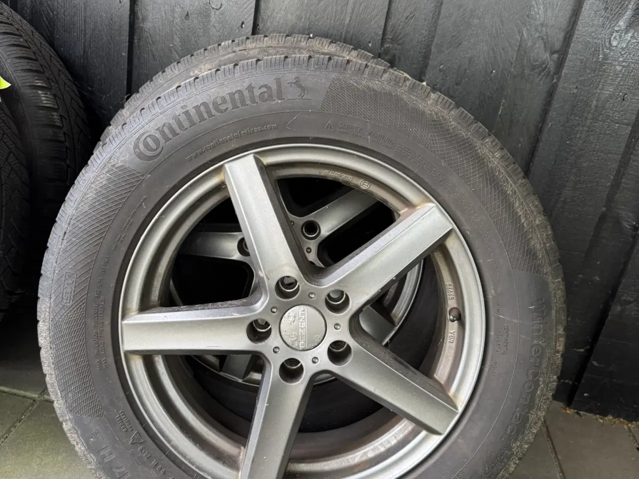 Billede 1 - Vinterhjul 17" (215/65)  Dezent/Continental