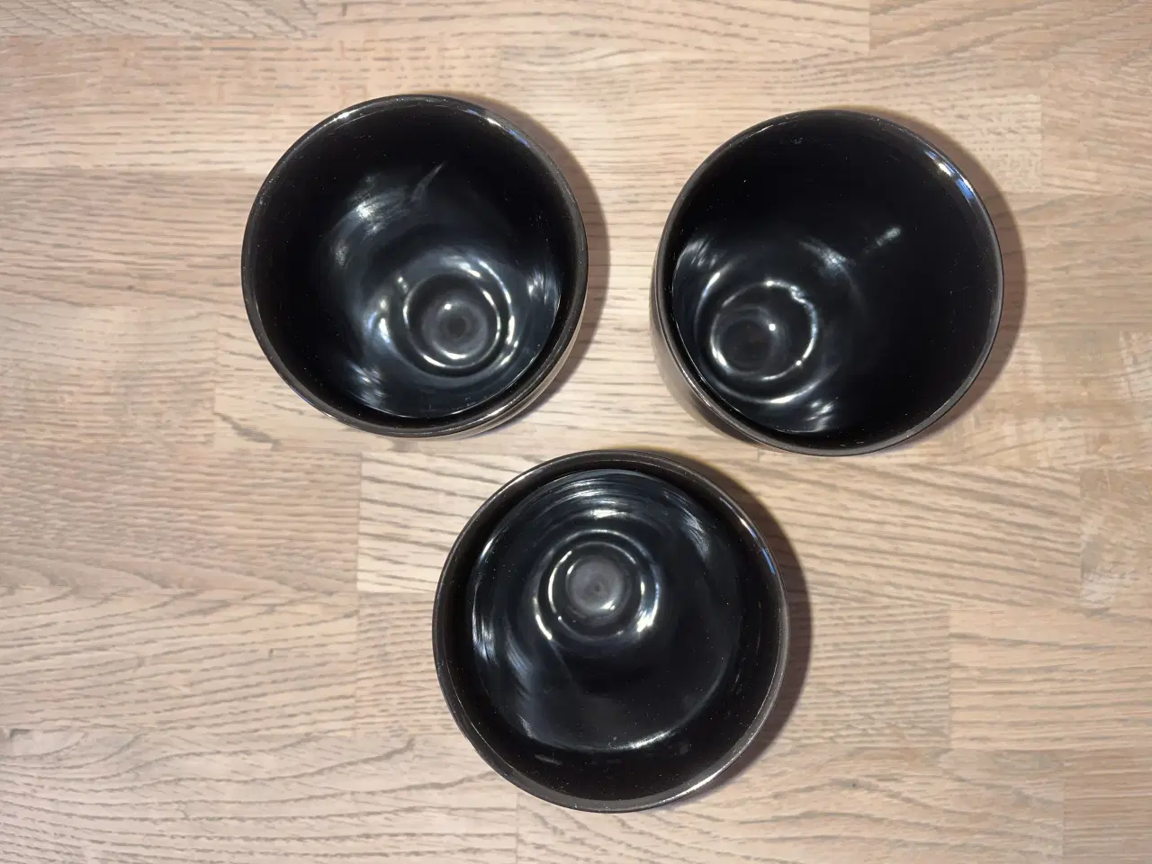 Billede 2 - MENU sorte termokrus - 50 kr./stk.