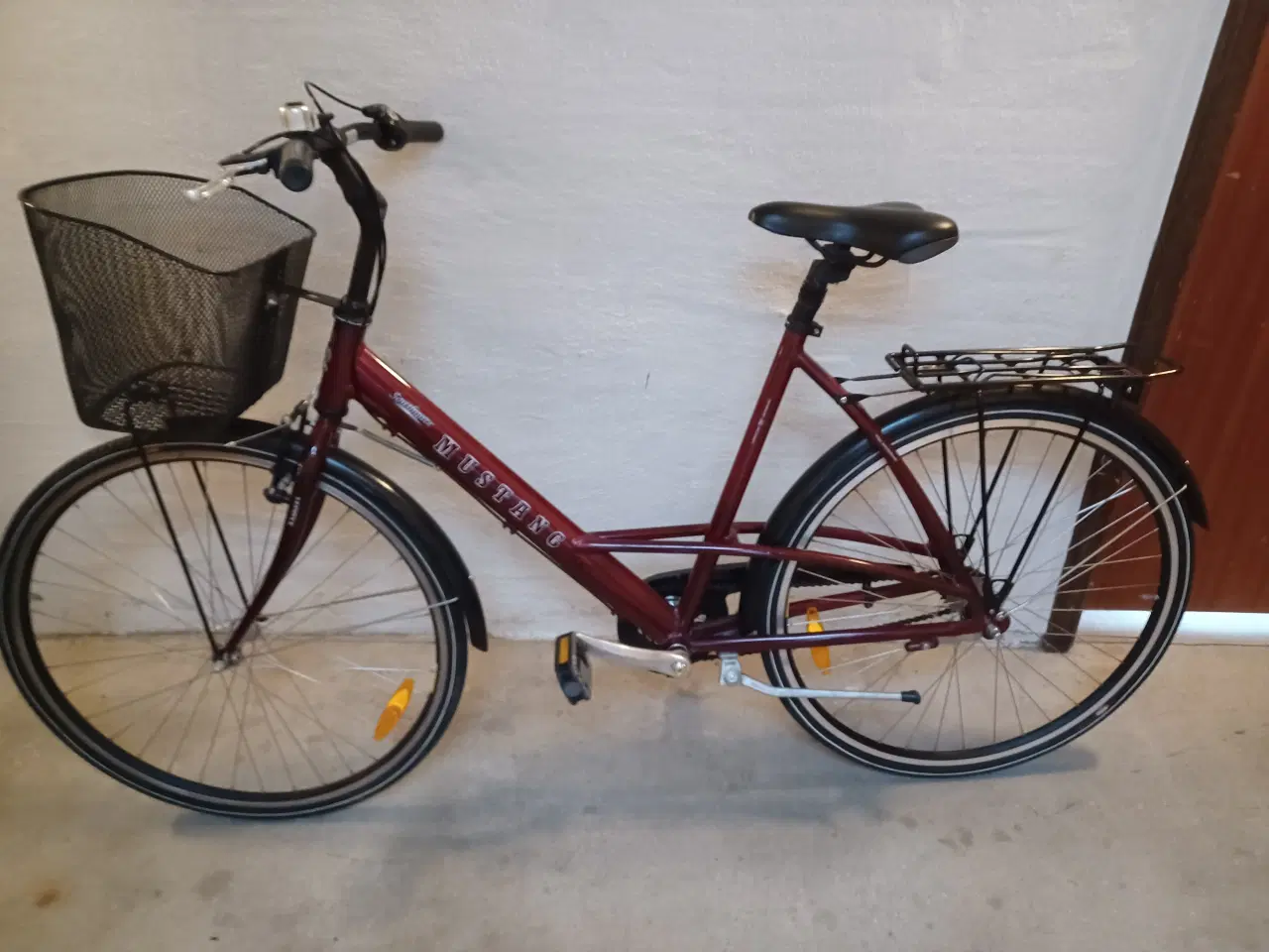 Billede 7 - En velholdt mustang damecykel