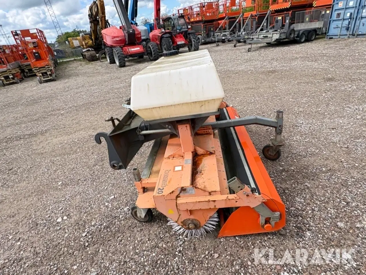 Billede 7 - Kost med opsamler Bema 20