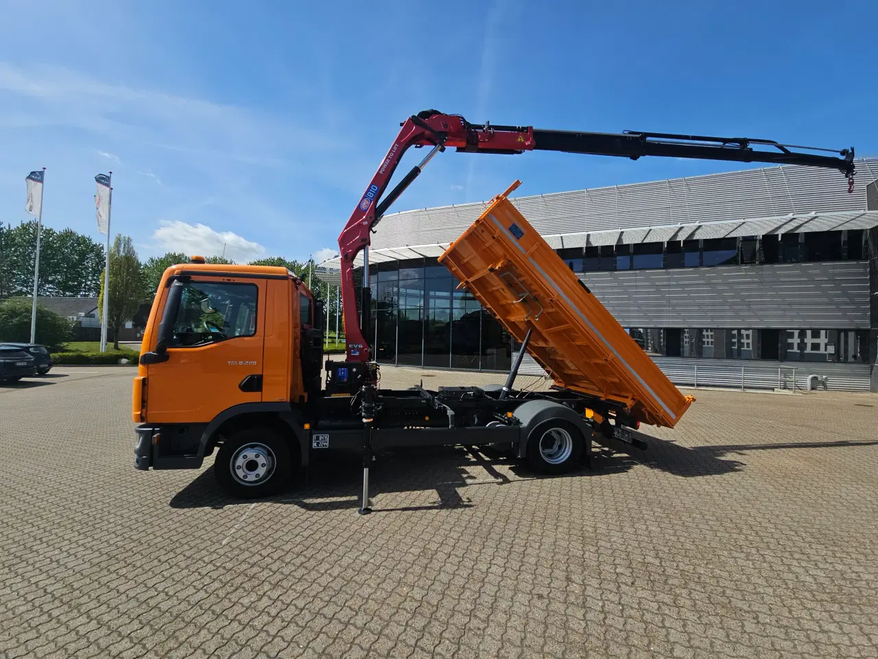Billede 2 - MAN TGL 8.220, Tip-kran