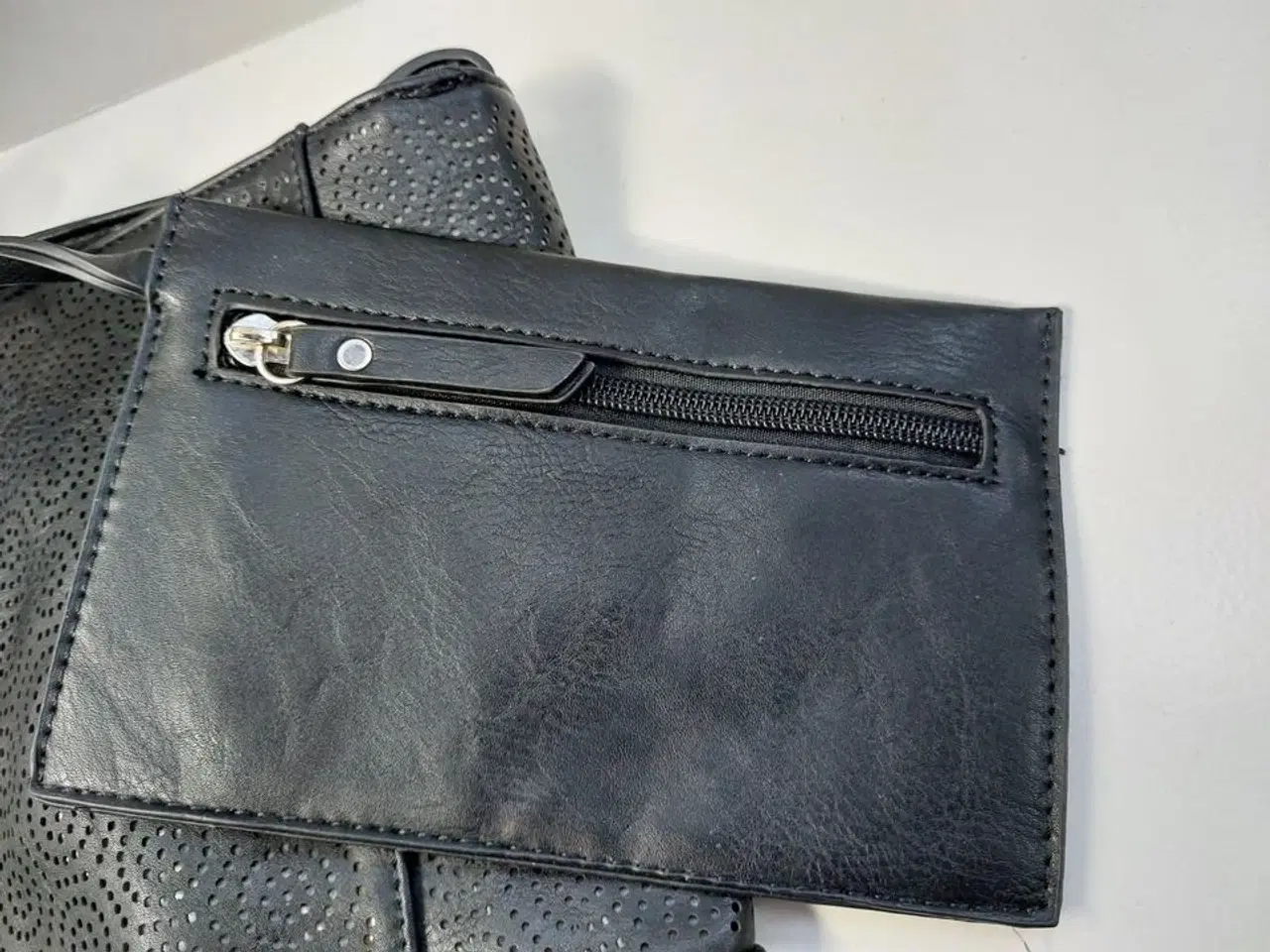 Billede 3 - Ny sort taske (shopper)