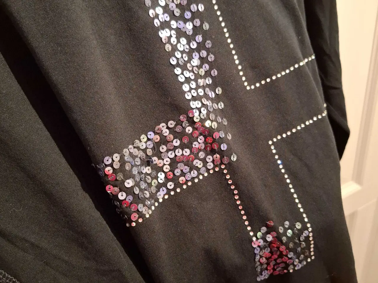 Billede 6 - Smuk og blød bluse