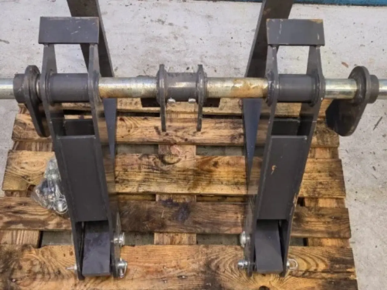 Billede 15 - New Holland B115C Pallegafler Kit 87310367