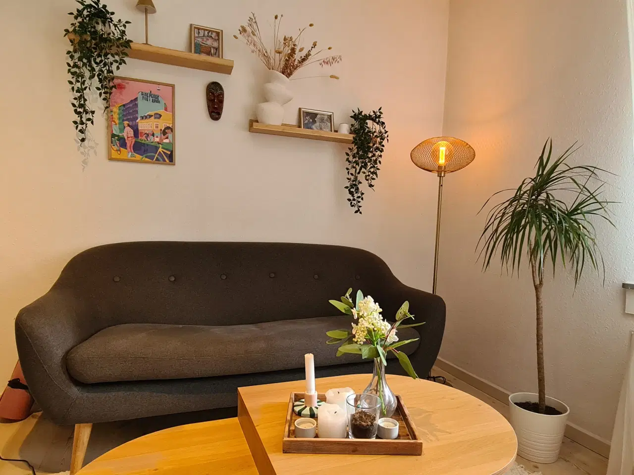 Billede 2 - Mørkegrå sofa 