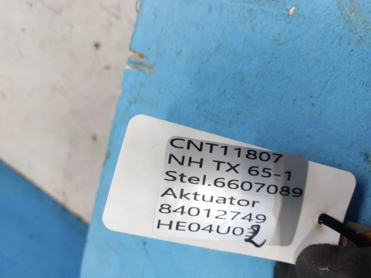 Billede 10 - New Holland TX65 Aktuator 84012749 Stel.6607089