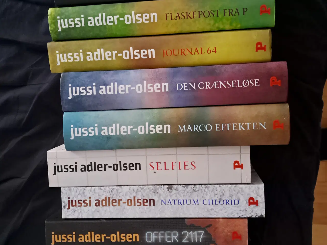 Billede 1 - Alle Jussi bøger Afd. Q