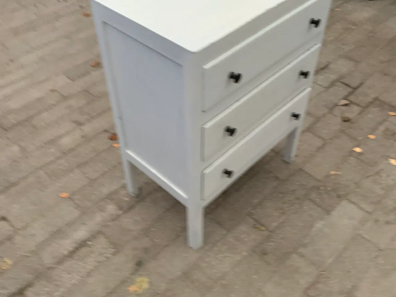 Billede 3 - Kommode , lille sød