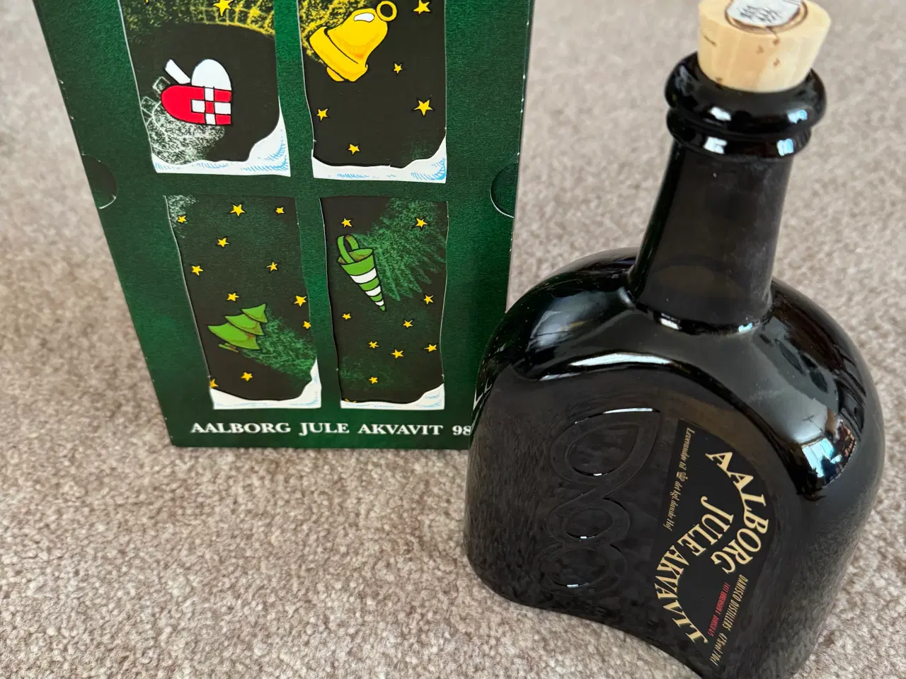 Billede 4 - Aalborg akvavit jubilæums + julesnaps (87+98+99)