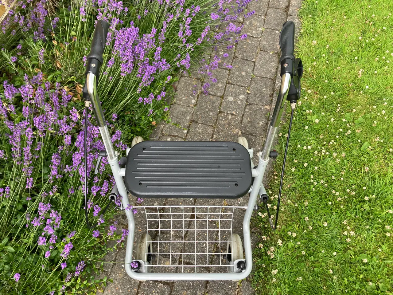 Billede 3 - Rollator til udendørs brug