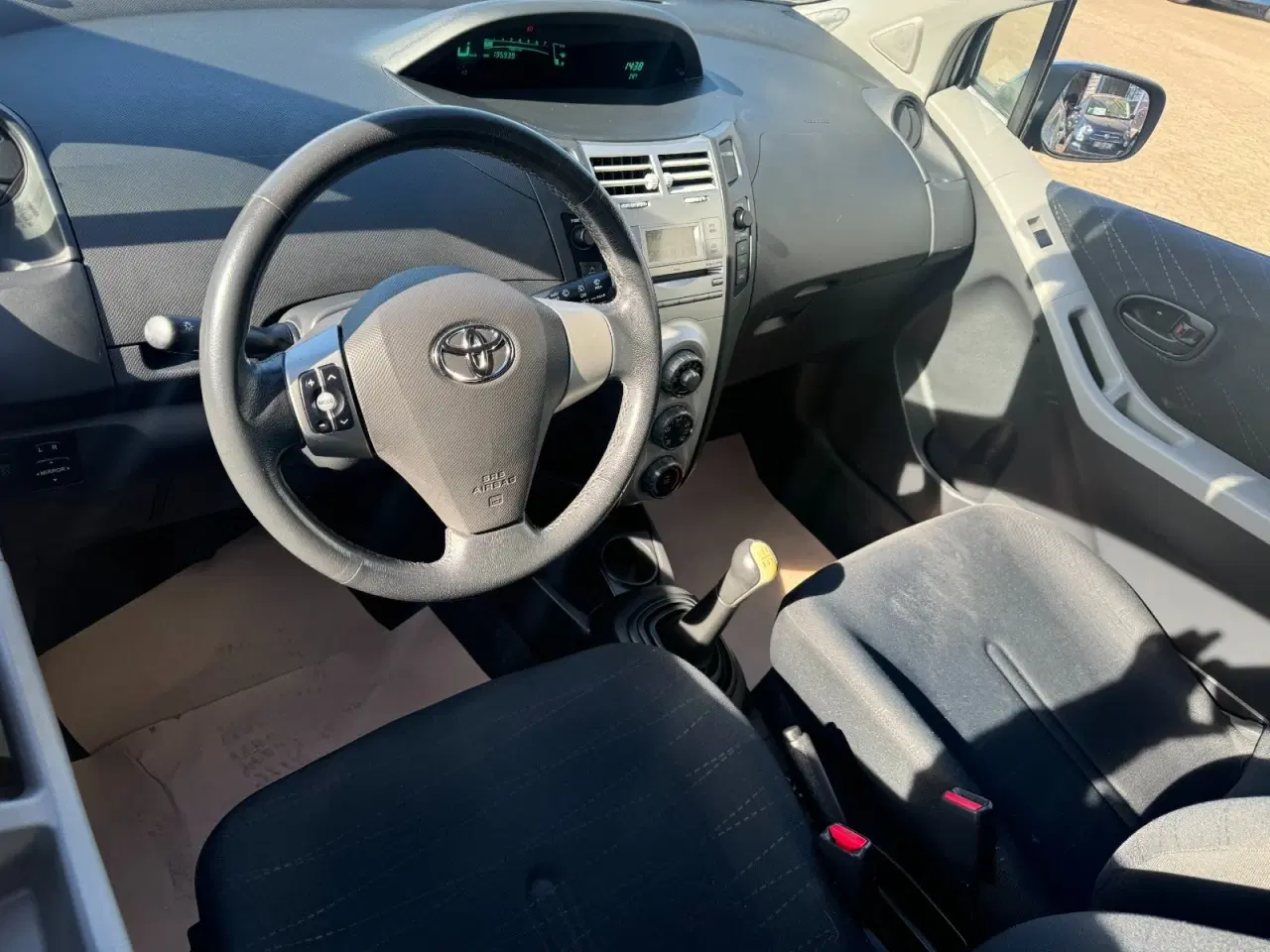 Billede 5 - Toyota Yaris 1,3 Blue