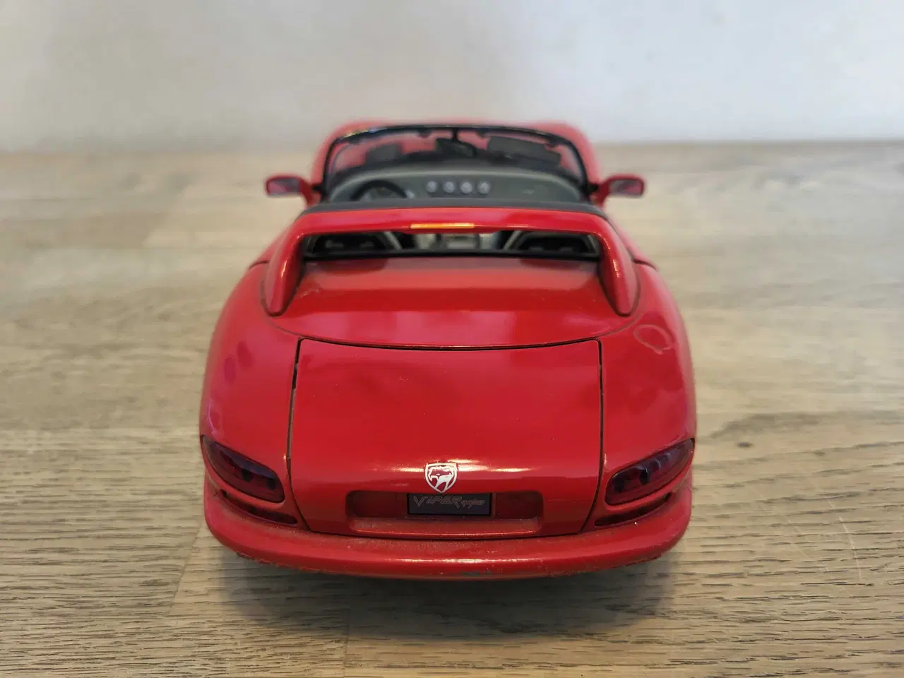 Billede 6 - Modelbil: VIPER RT/10 DODGE 1992.  Skala 1/18.