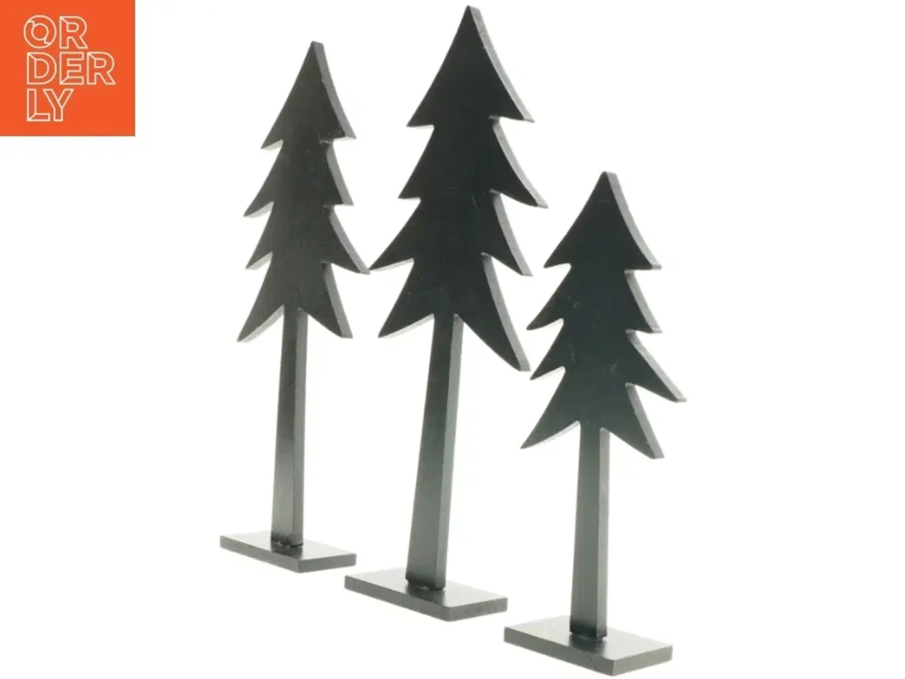 Billede 3 - Sorte træ juletræsfigurer (str. 36 x 15 x 5 cm og 26 x 11 x 5 cm)