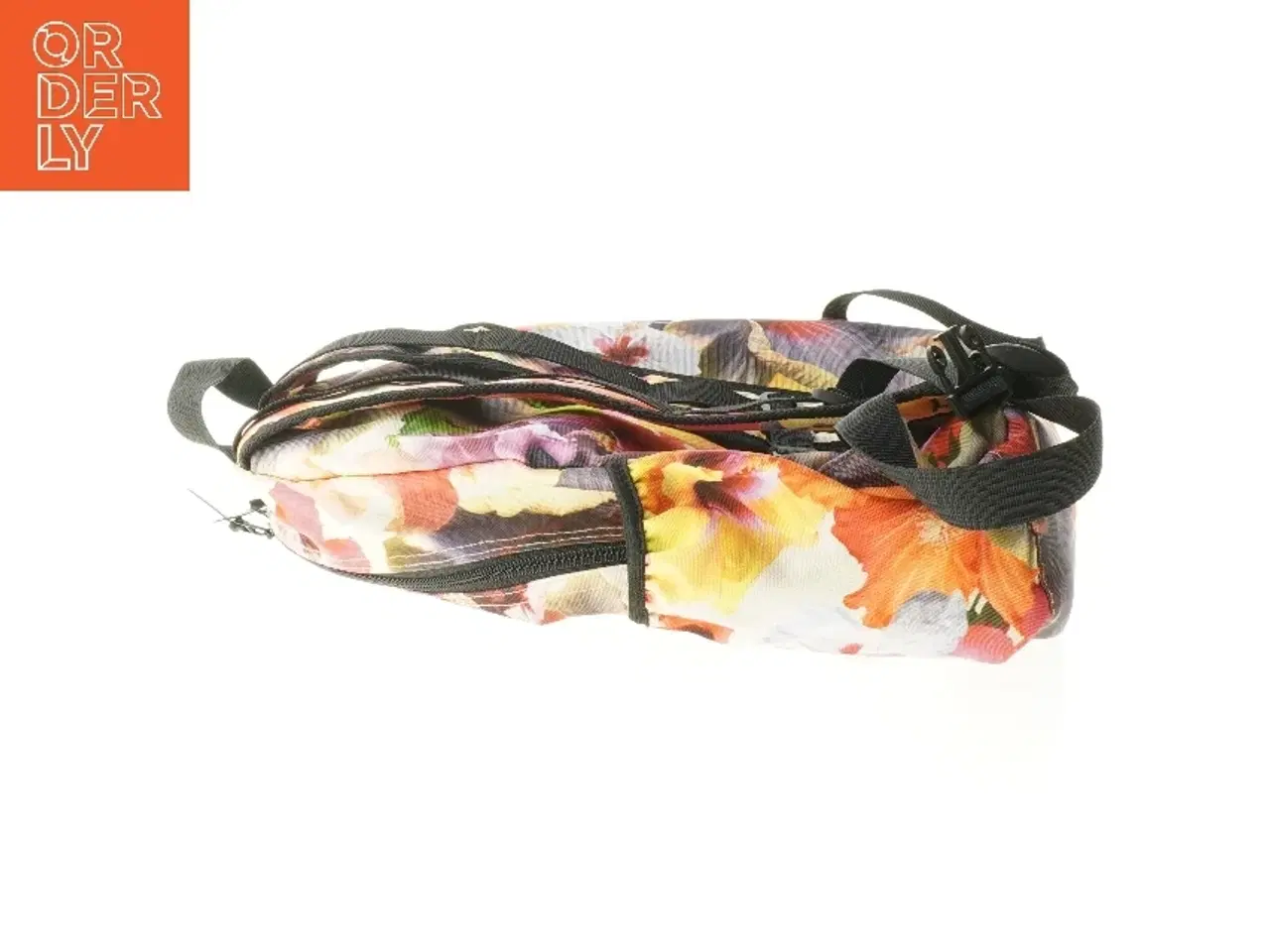 Billede 4 - Blomstret rygsæk (str. 32 x 36 cm)