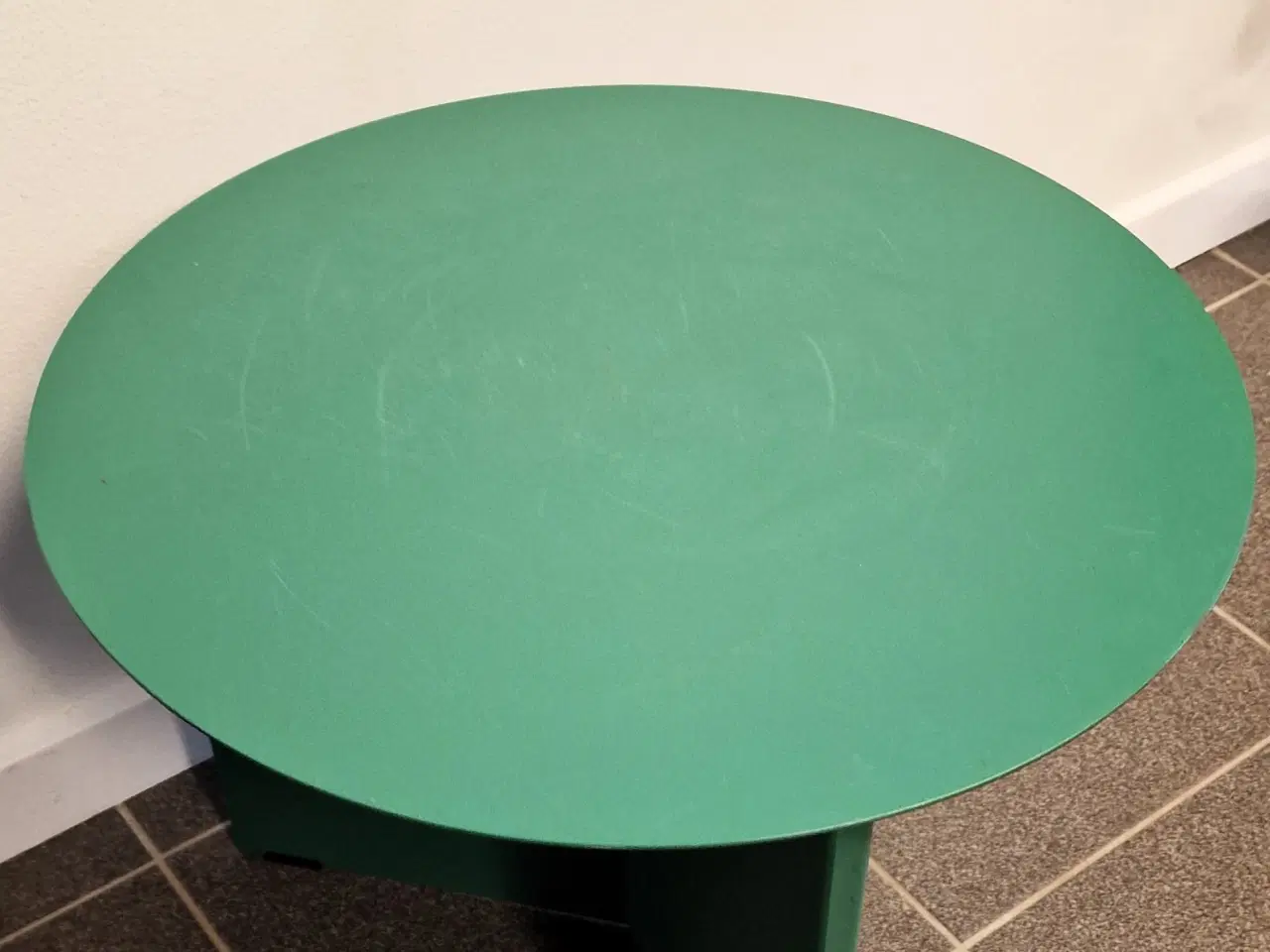 Billede 6 - Sød lille sidebord fra Hay.