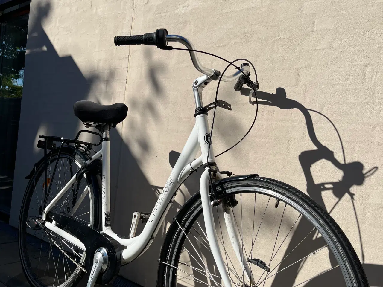 Billede 1 - Mustang dame cykel i hvid 