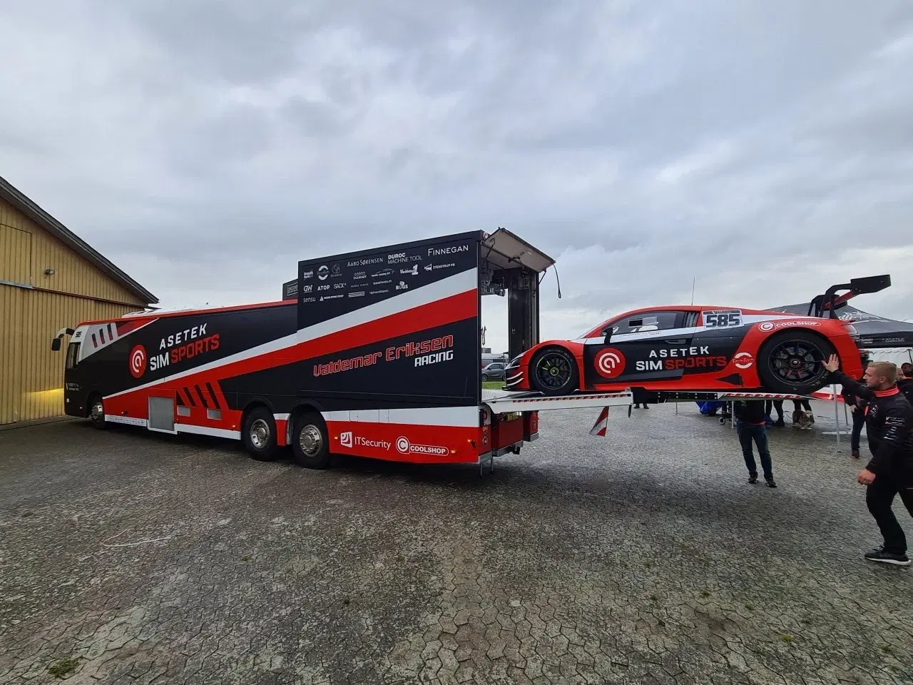 Billede 13 - Race / Teamtransporter
