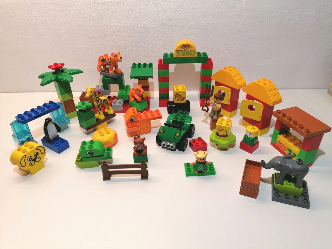 Billede 1 - Duplo Zoo, Bil med anhænger, Mange Dyr, Mennesker 