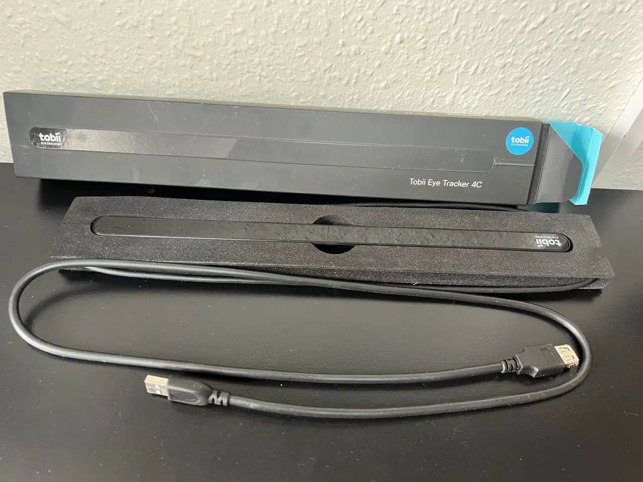 Billede 1 - Sælger en Tobii Eye Tracker 4C, næsten som ny
