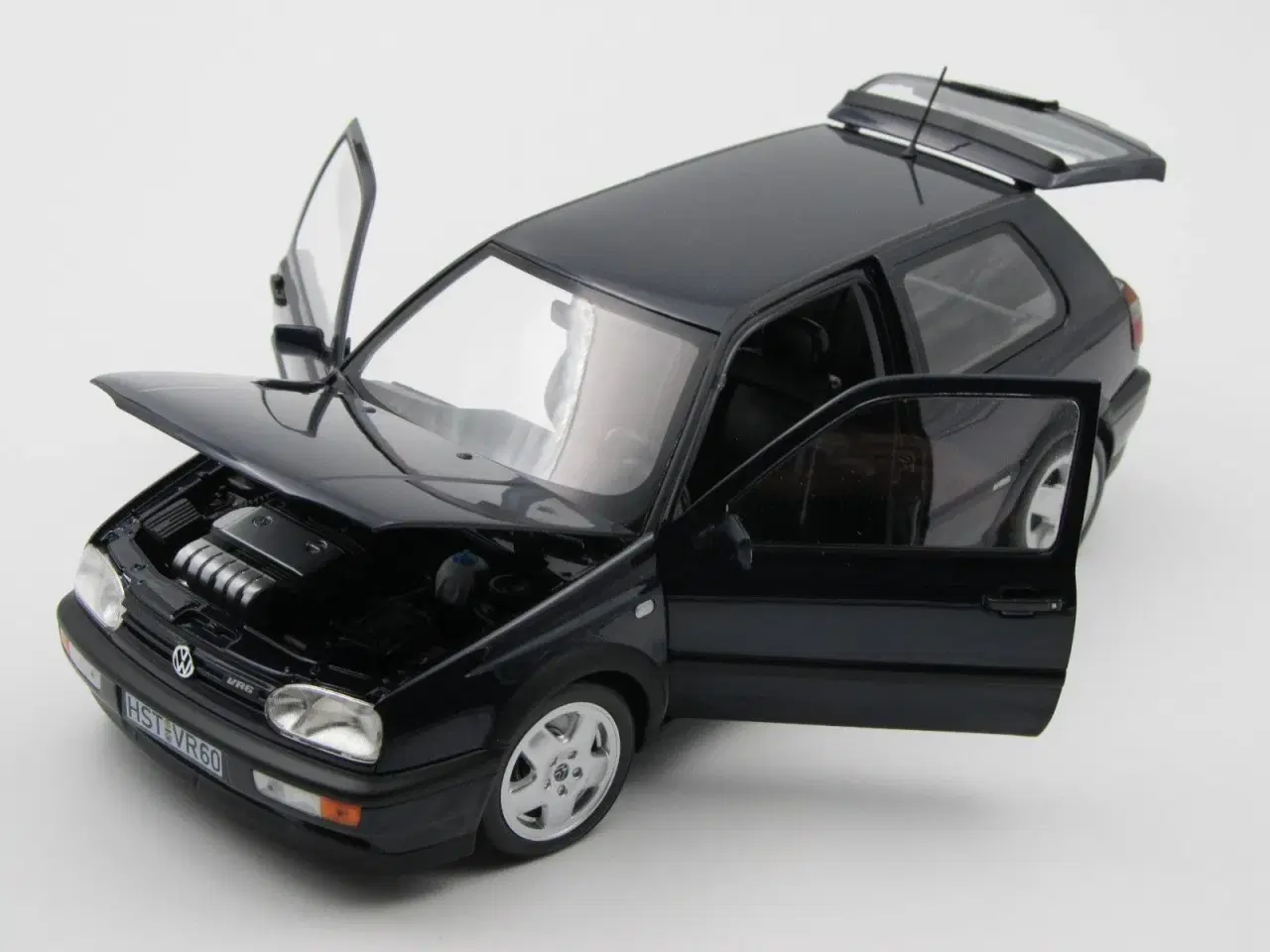 Billede 4 - 1996 VW Golf III 2.8 VR6 - 1:18