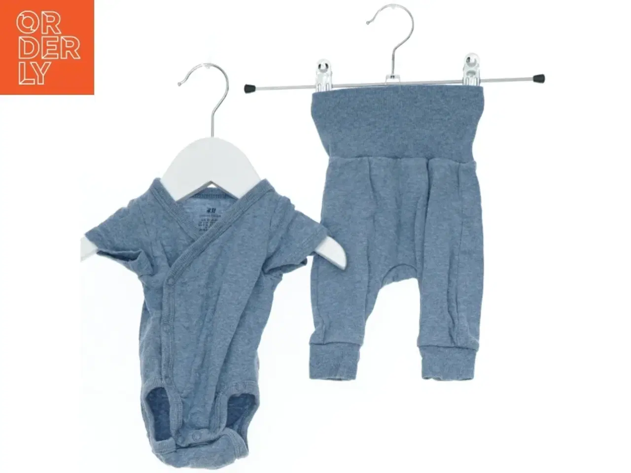 Billede 1 - Baby sæt med bodystocking og bukser fra H&M (str. 50)