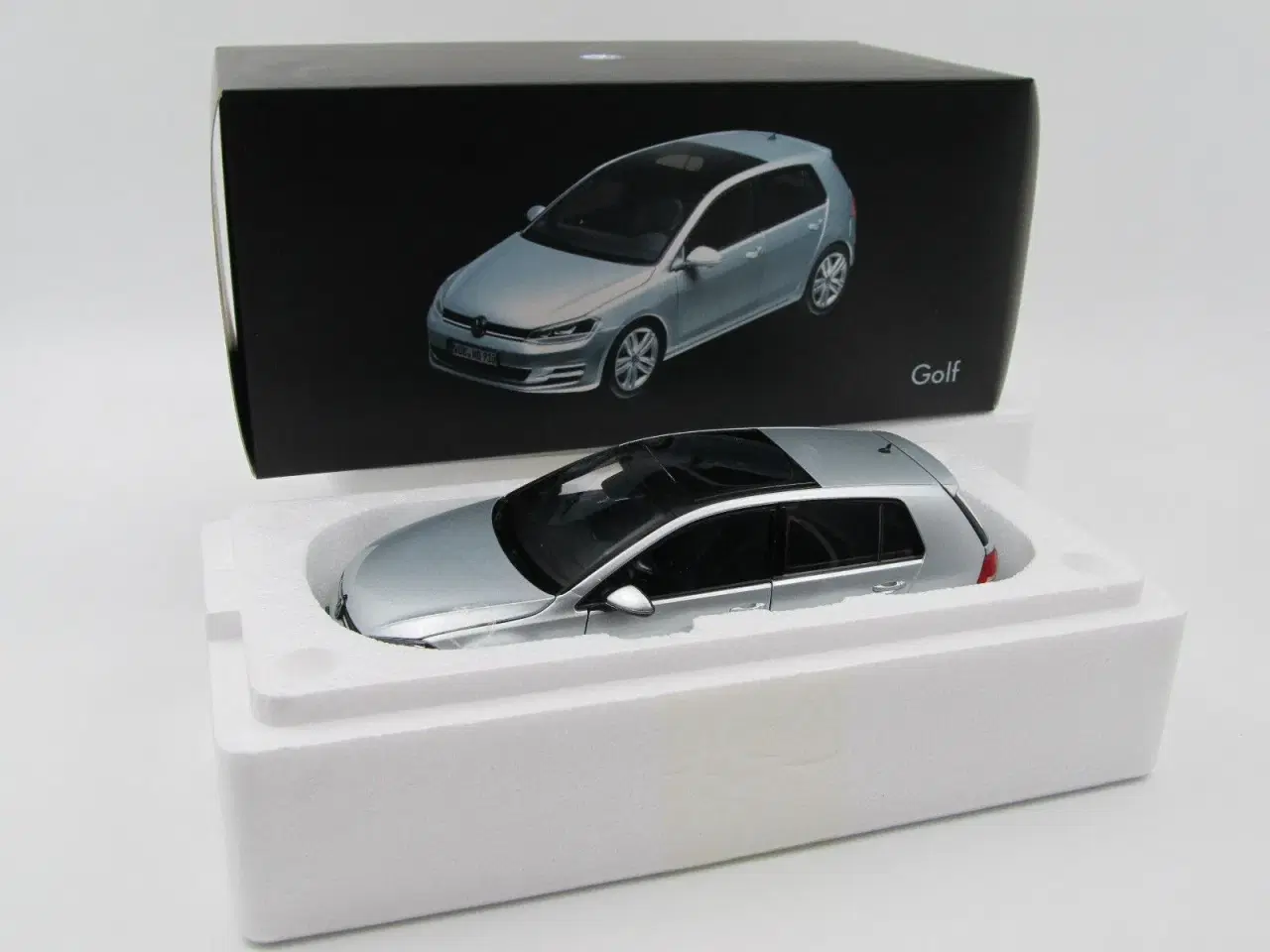 Billede 8 - 2013 VW Golf 7 / VII  Dealer Edition - 1:18