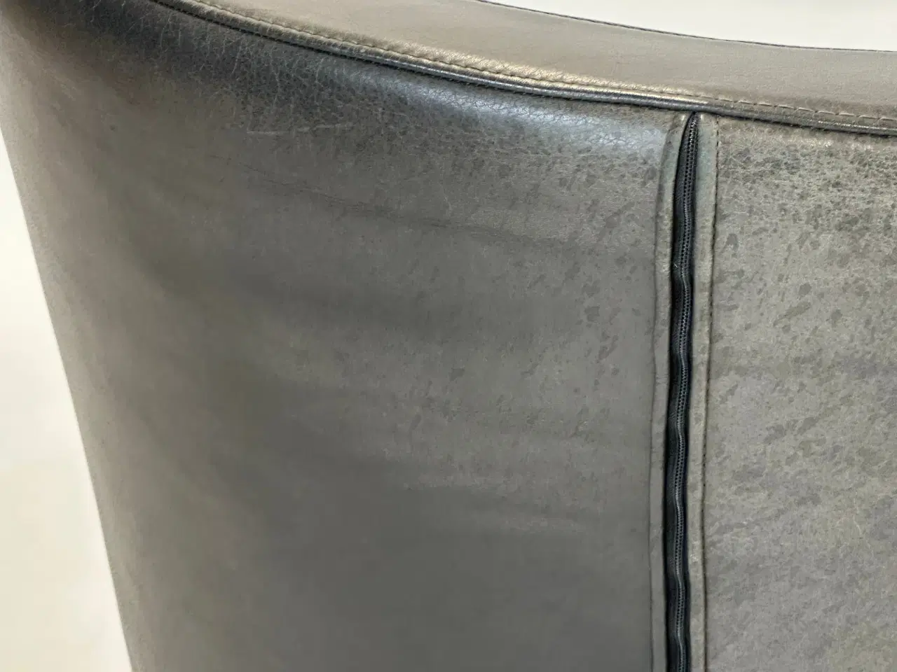 Billede 9 - COR Circo Swivel Chair Loungestol – Sort med Grå Stel