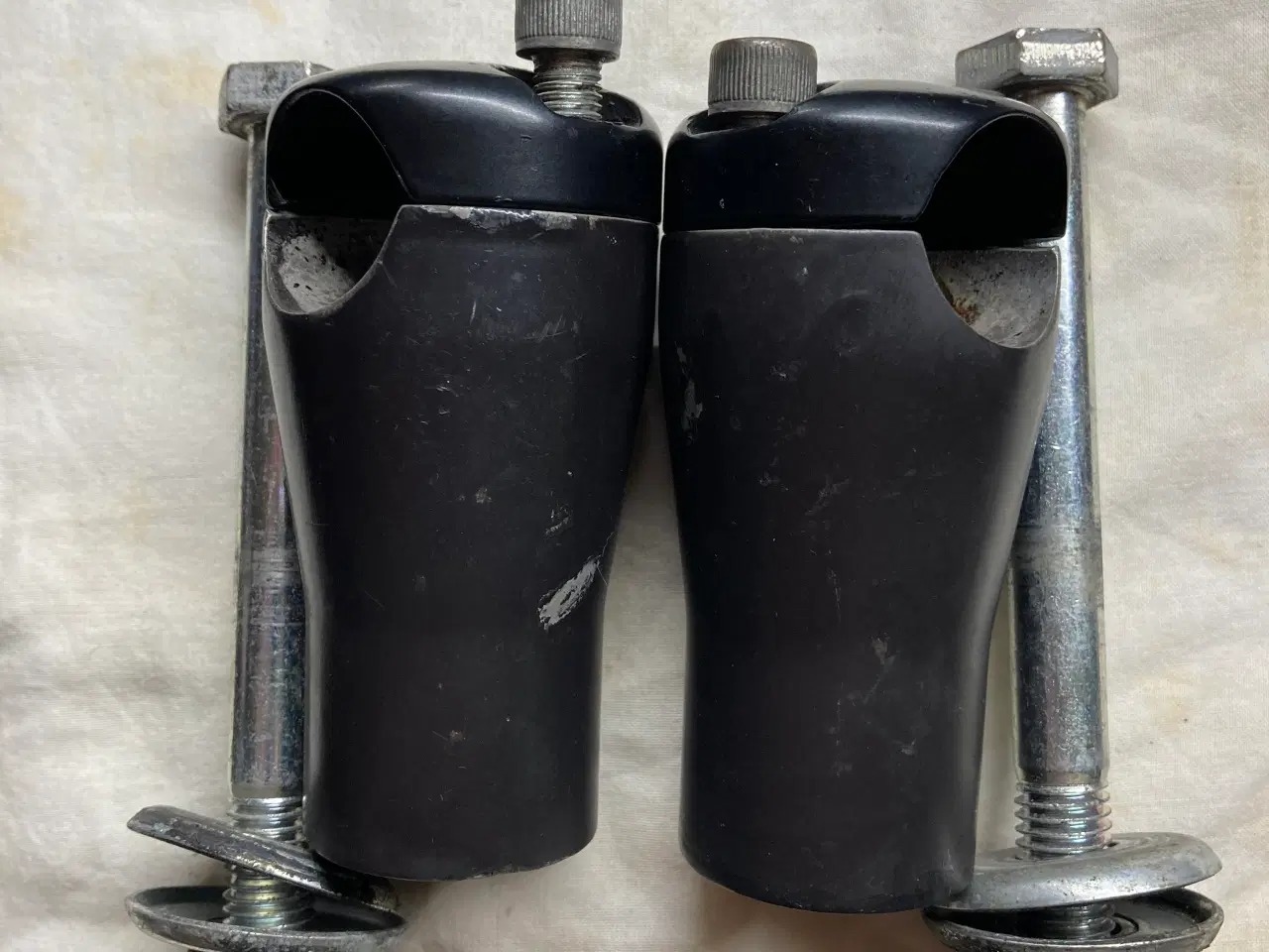 Billede 1 - Harley risers, panhead-style. Matsorte. Med bolte