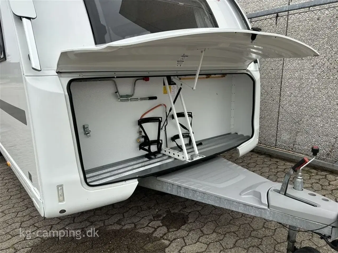 Billede 11 - 2022 - Adria Adora 613 UT Alde   Helårsvogn med fritstående dobbeltseng