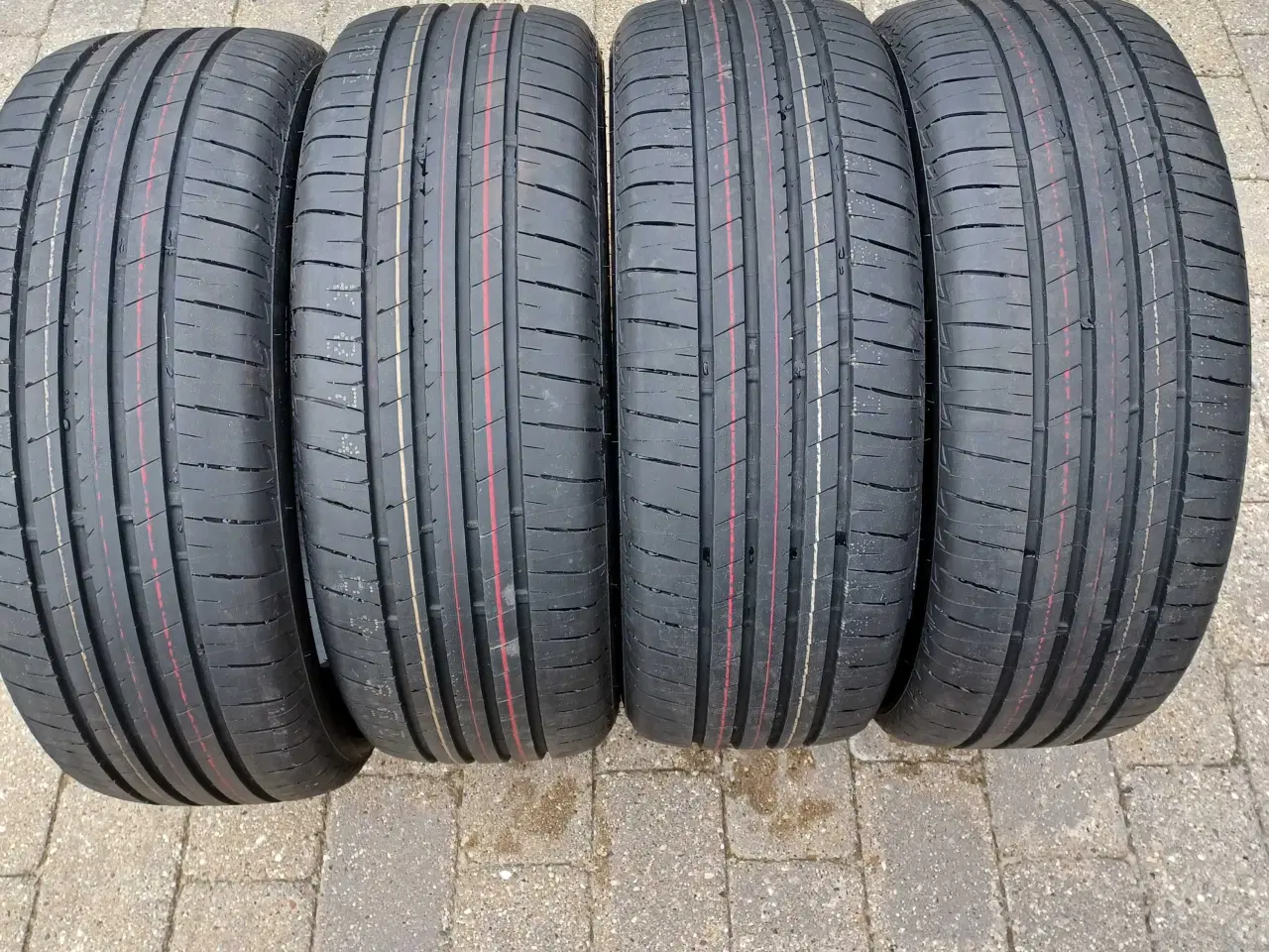 Billede 1 - 4 stk. Bridgestone sommerdæk 