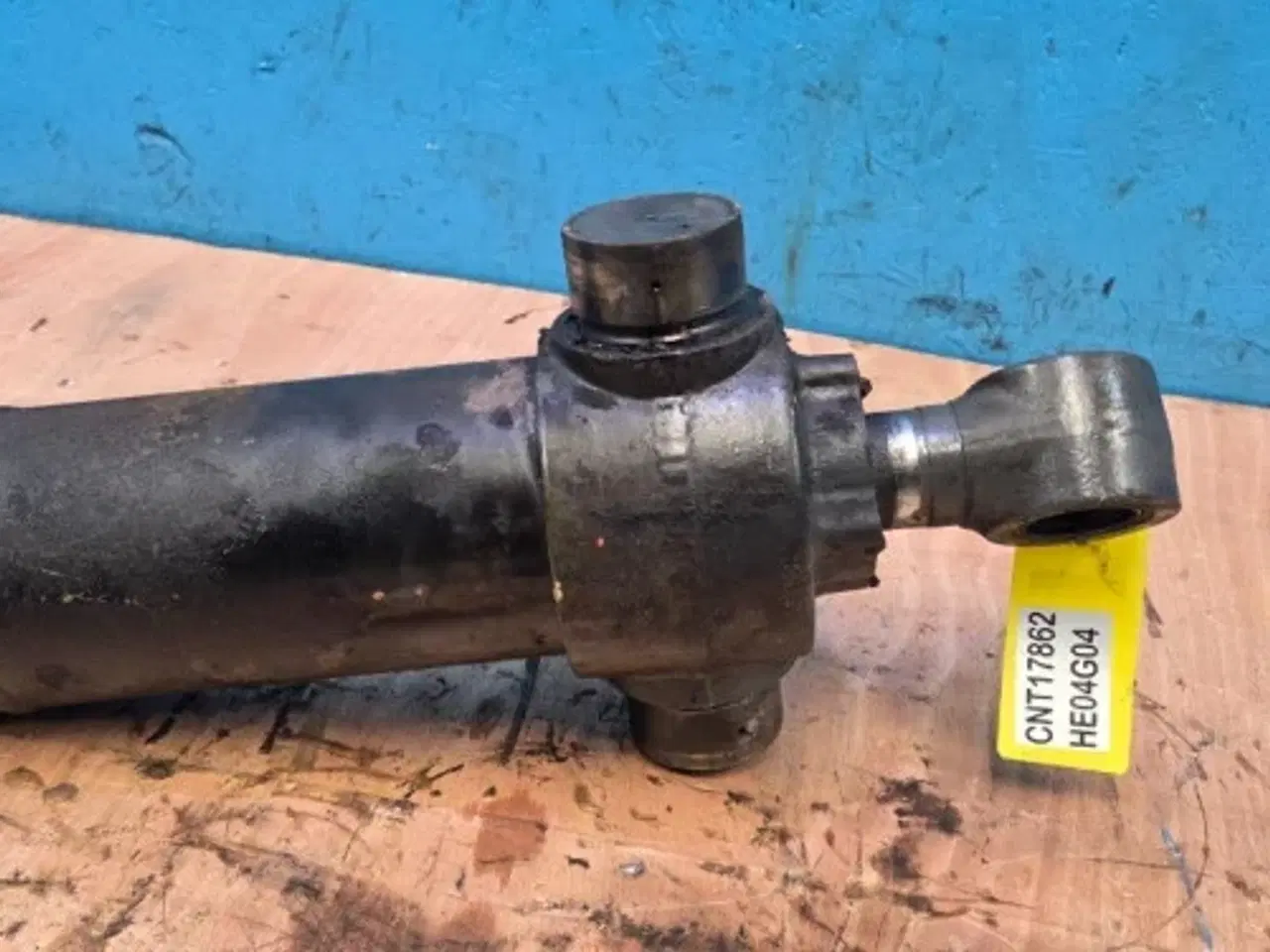 Billede 7 - New Holland LB110 Cylinder 85800365