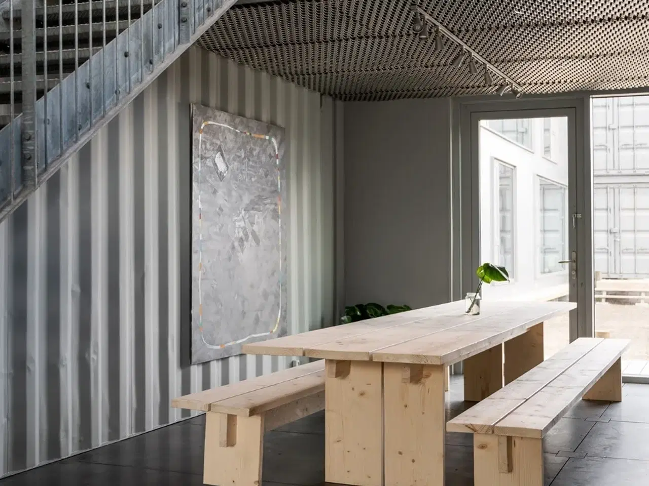 Billede 6 - Unikt og anderledes showroom/småproduktion udlejes i kreativt miljø med fantastisk lys og kig til vandet.