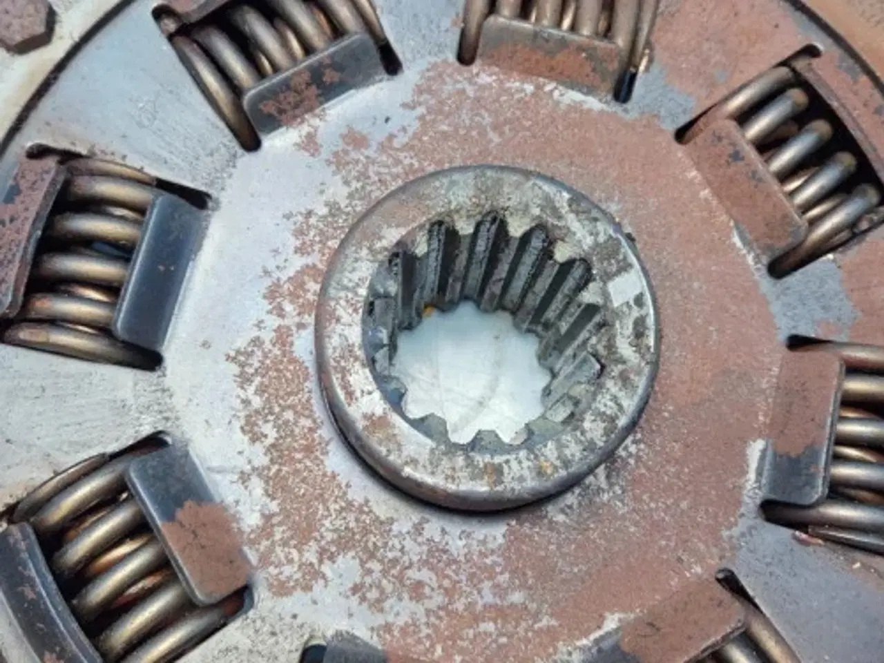 Billede 3 - Iveco Cursor13   Koblingplade   87643110