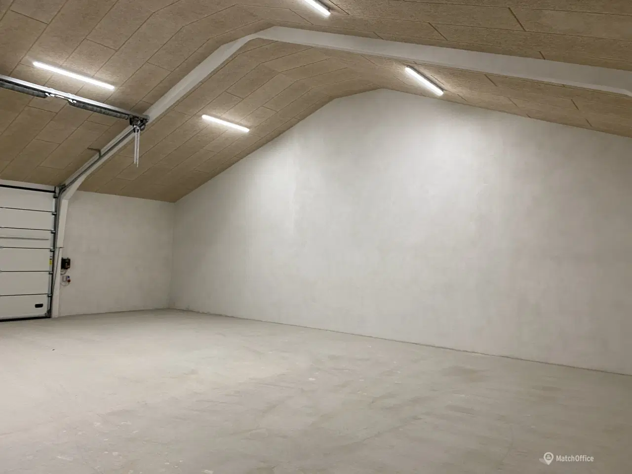 Billede 1 - Nye og isolerede haller til leje – 180 m² og 230 m²