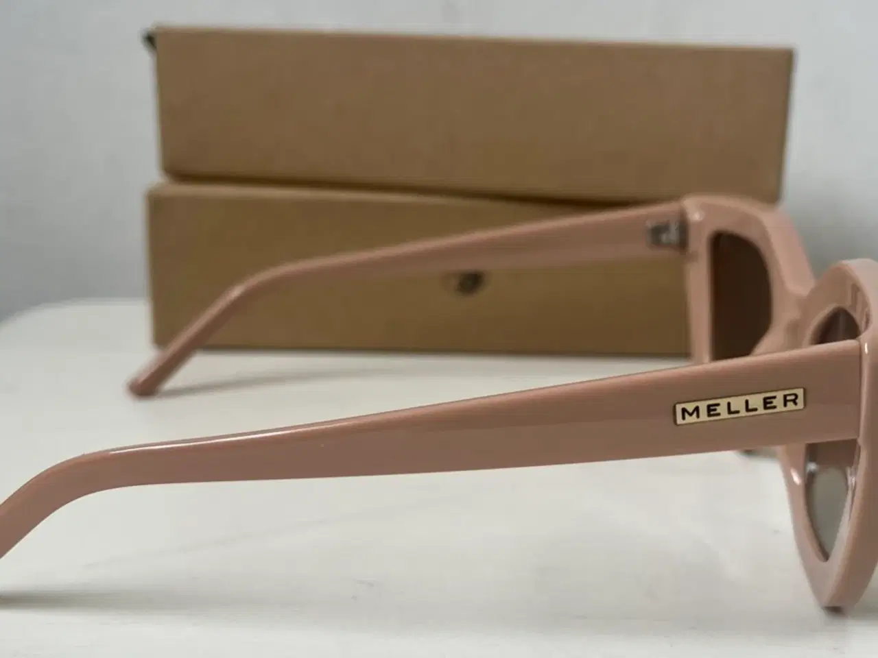 Billede 2 - Meller, solbriller, dame