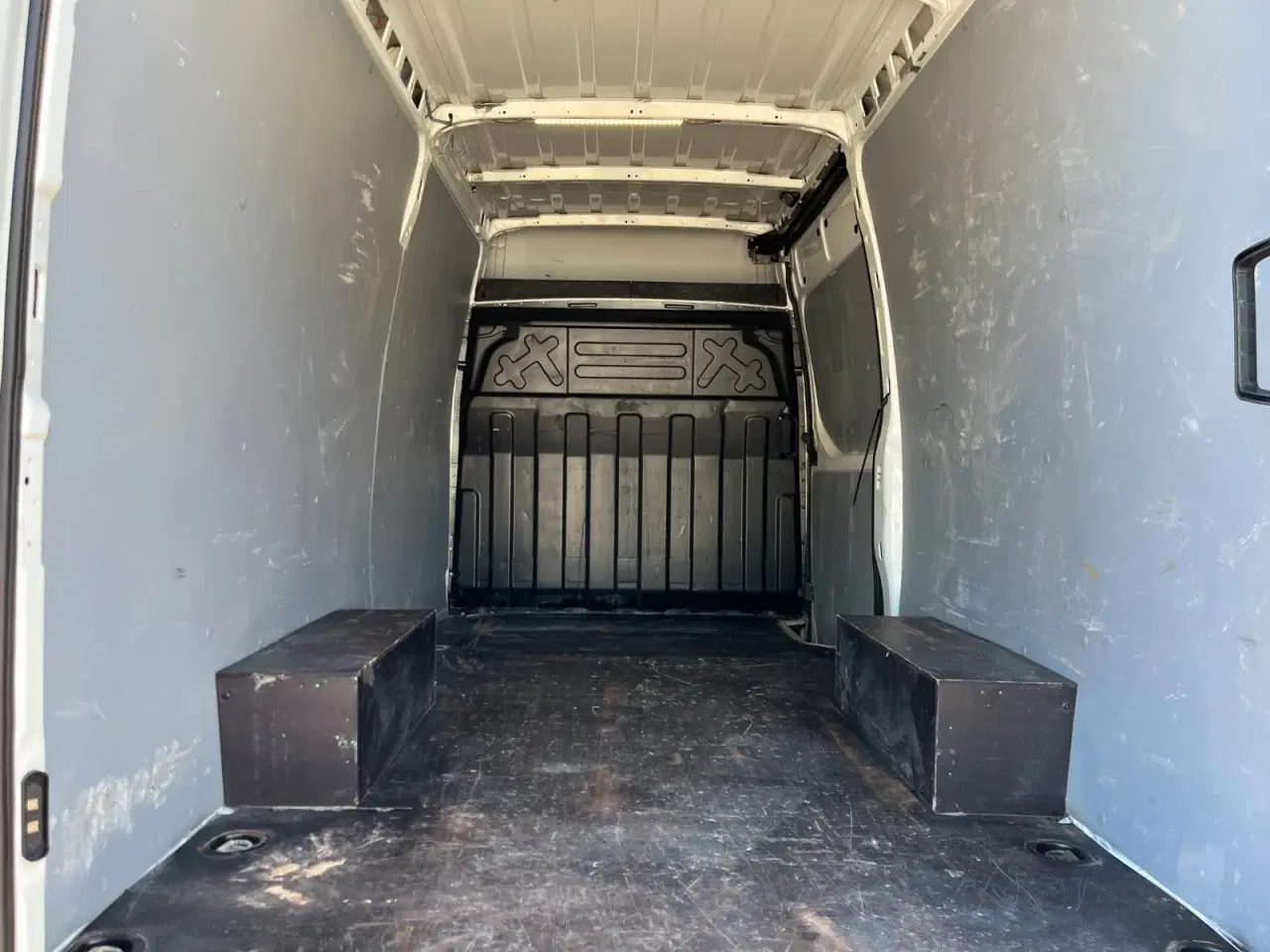 Billede 11 - Iveco Daily 3,0 35S18 16m³ Van AG8