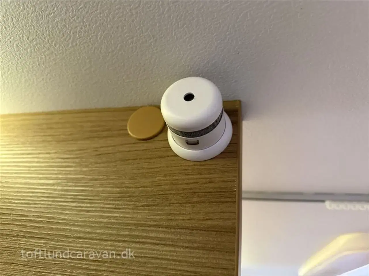 Billede 16 - 2015 - Adria Adora 482 LU   Superflot. Enkeltsenge, m/MOVER+GULVVARME+STORT KØL+ISABELLA FORTELT mv.