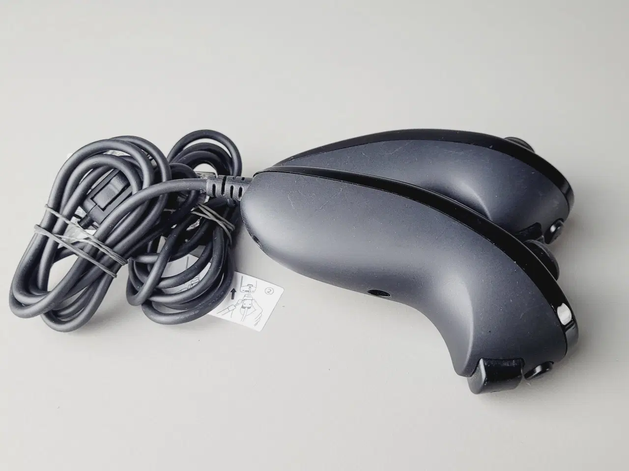 Billede 3 - ⭐️· 🎮 Originale Wii Nunchuk controllere (2 stk.) 