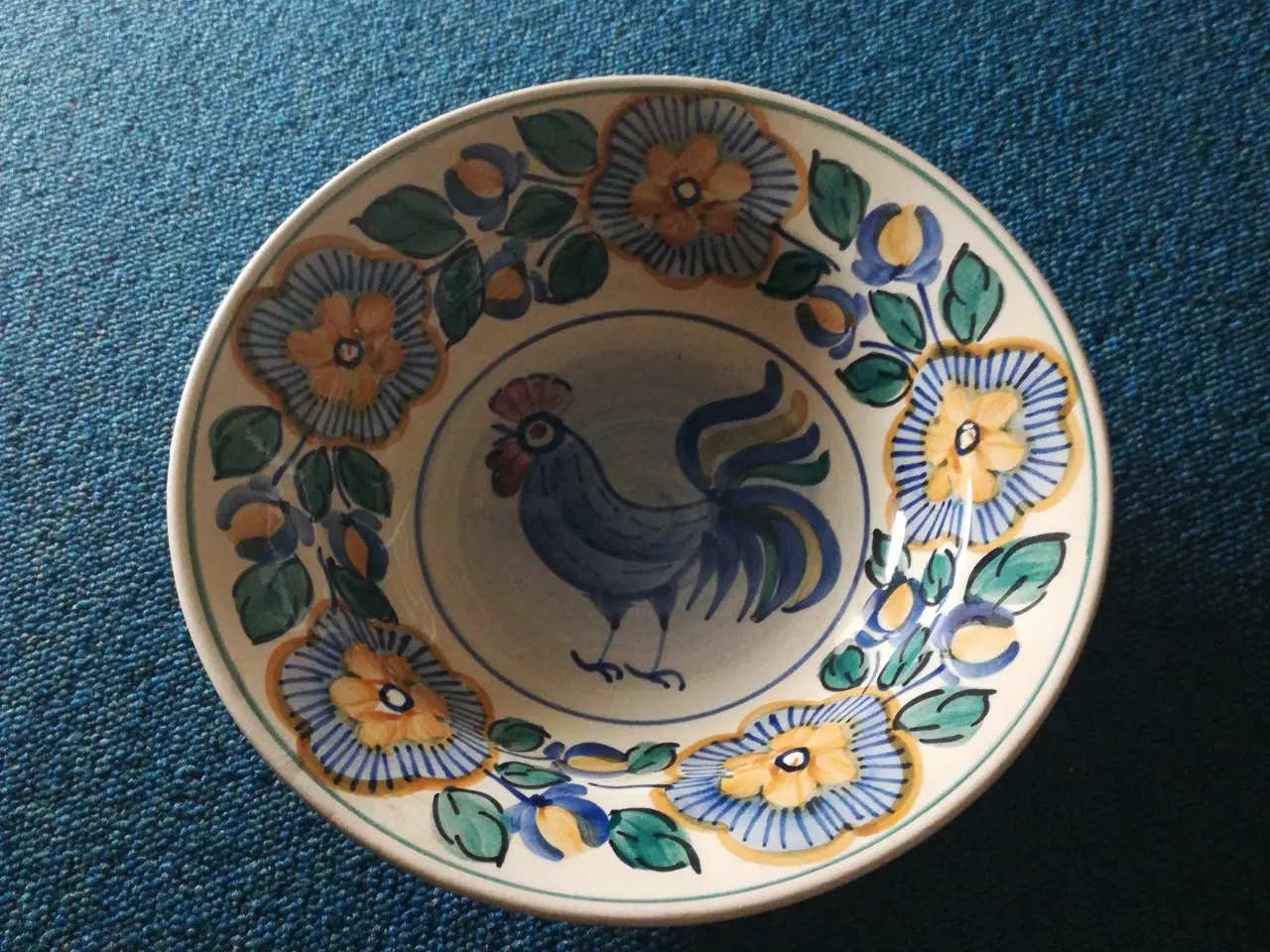 Billede 1 - Polsk fajance med motiv blomst og hane.