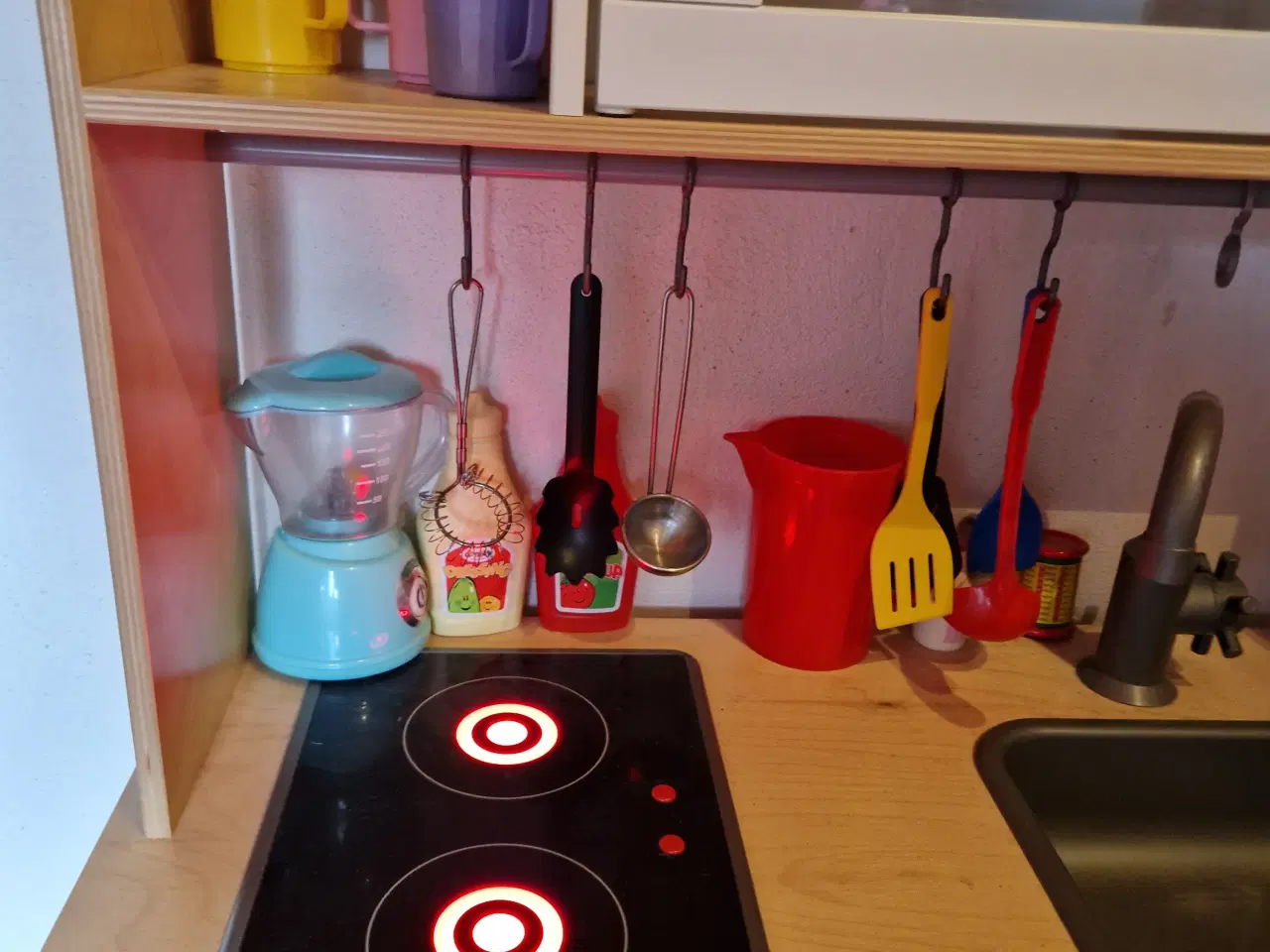 Billede 3 - Ikea legekøkken med tilbehør 