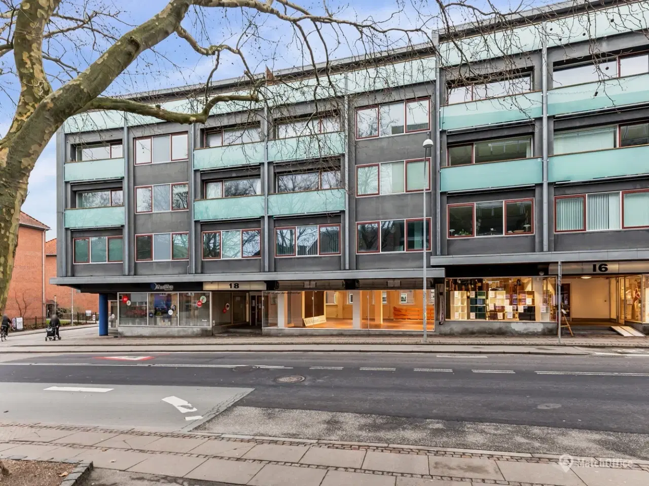 Billede 1 - 244 m² lyst lejemål med mange muligheder.