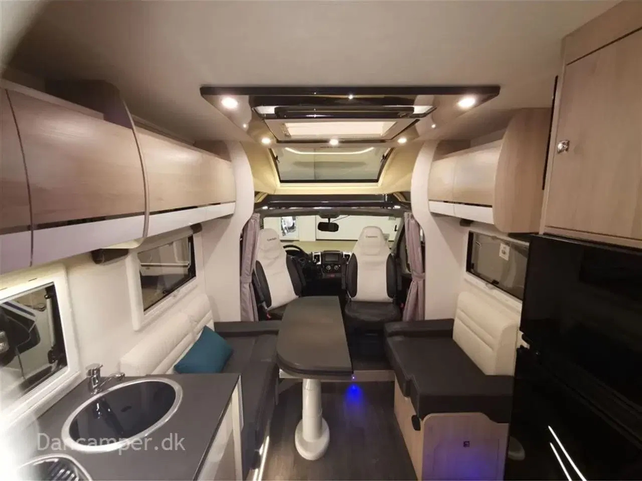 Billede 17 - 2019 - Chausson Special Edition 757   KOMMISSIONSBIL!  Med lave enkeltsenge, god pladsudnyttelse, solcelle, 2 bodelsbatterier, markise