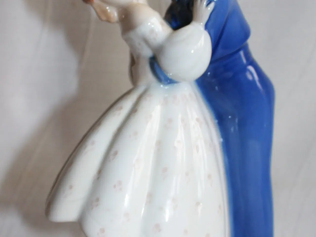 Billede 10 - Porcelænsfigur "Ungdommelig dristighed" fra B&G