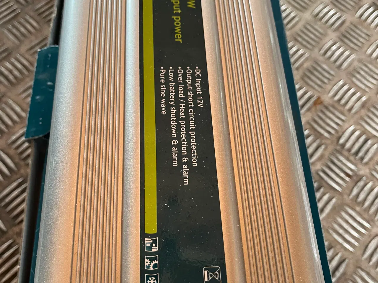 Billede 2 - Inverter 12v/230v-700w