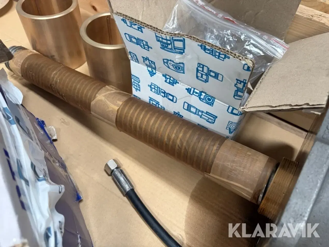 Billede 7 - Lot - gearspindel, bronzebøsninger og flangelejer - 1 palle